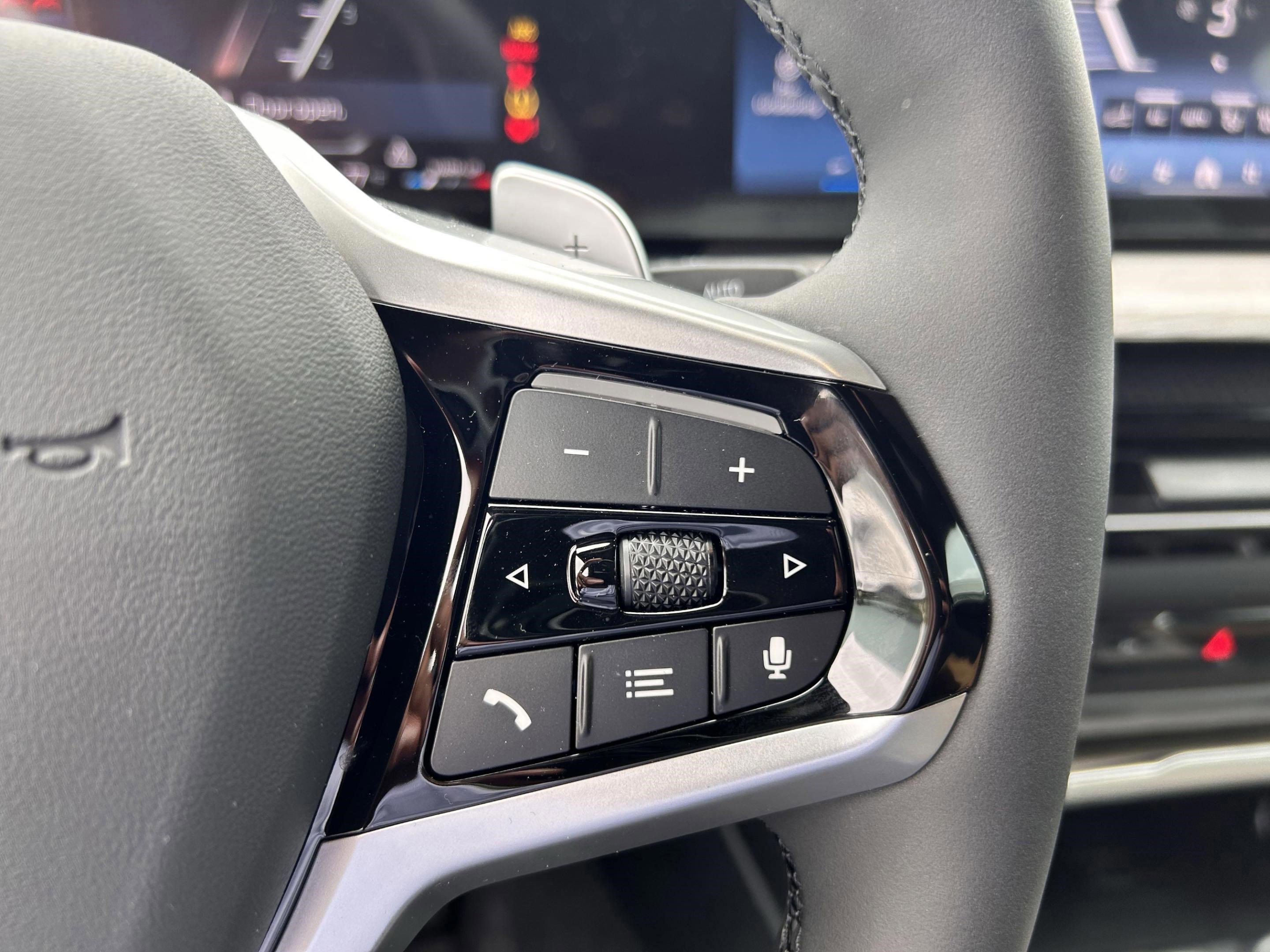 Used 2026 BMW 430i Coupe w/ Premium Package image 11