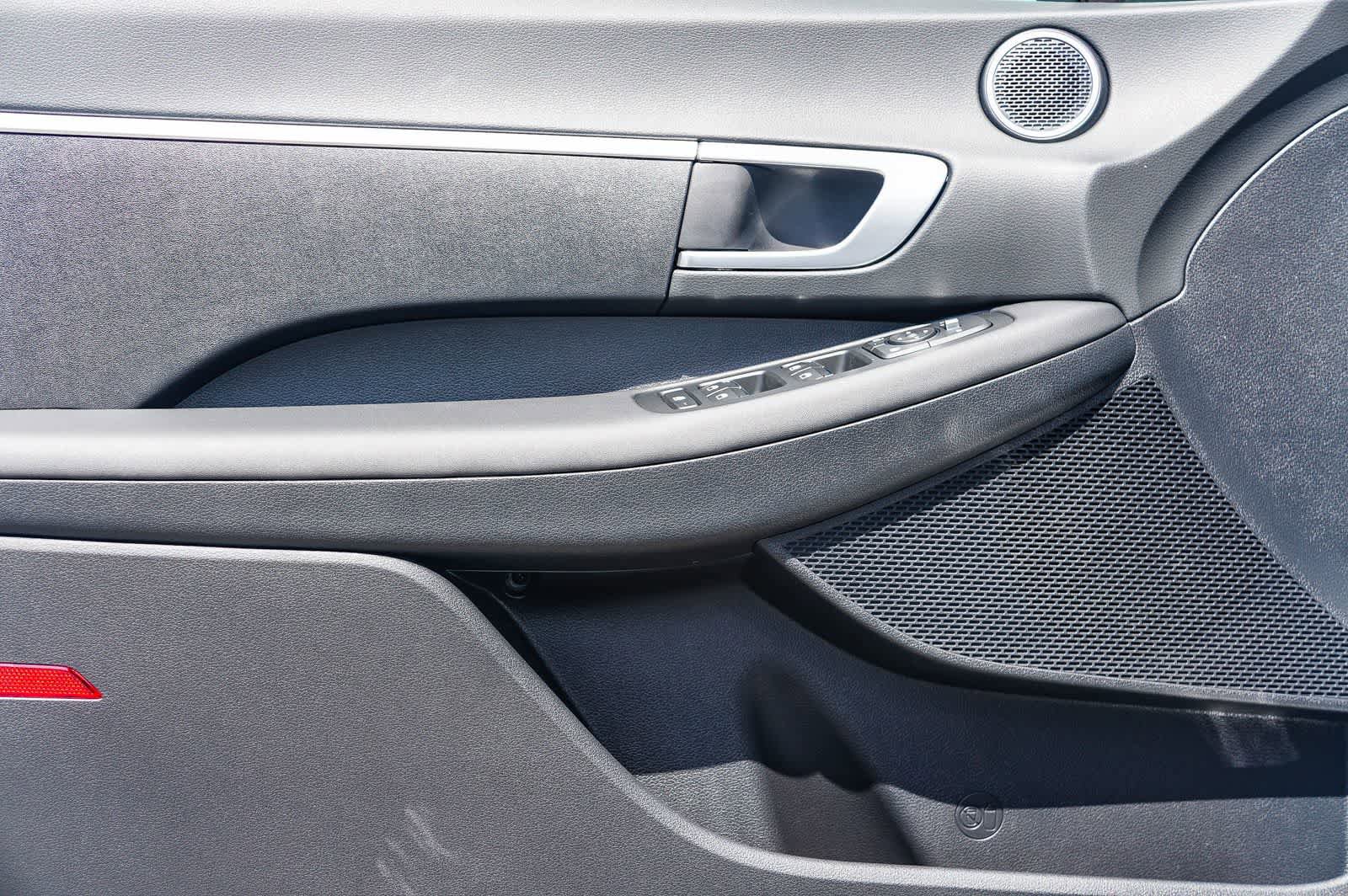 Certified 2025 Hyundai Sonata SE image 22