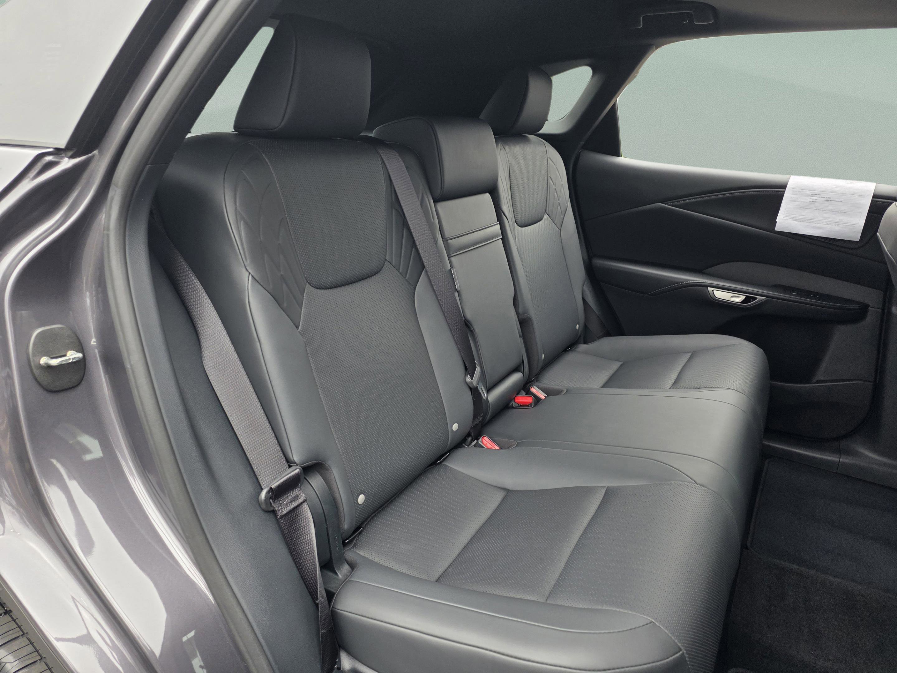 Certified 2025 Lexus RX 350 Premium w/ Accessory Package (Z1) image 30