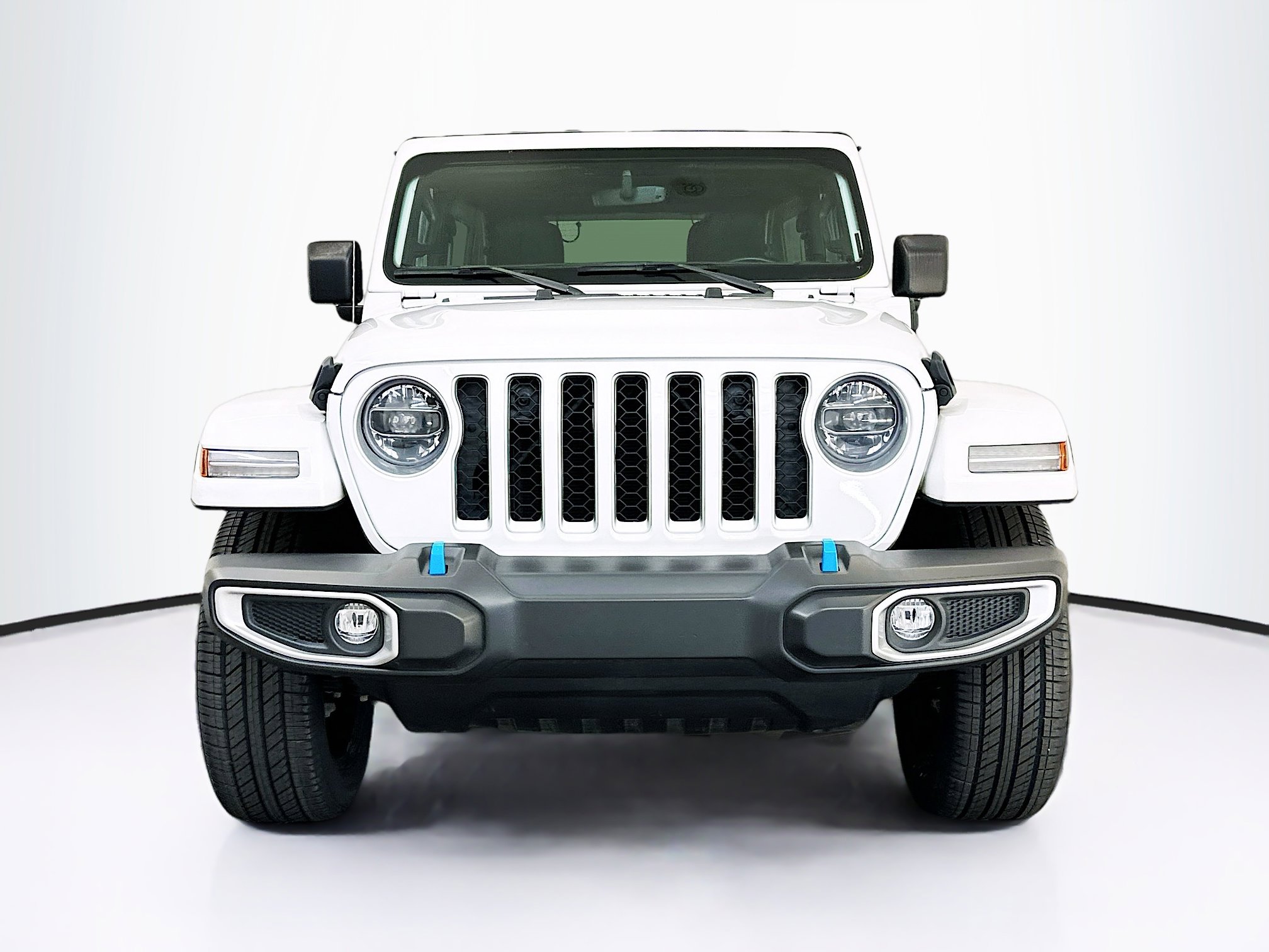 Used 2022 Jeep Wrangler Sahara AWD/4WD image 2