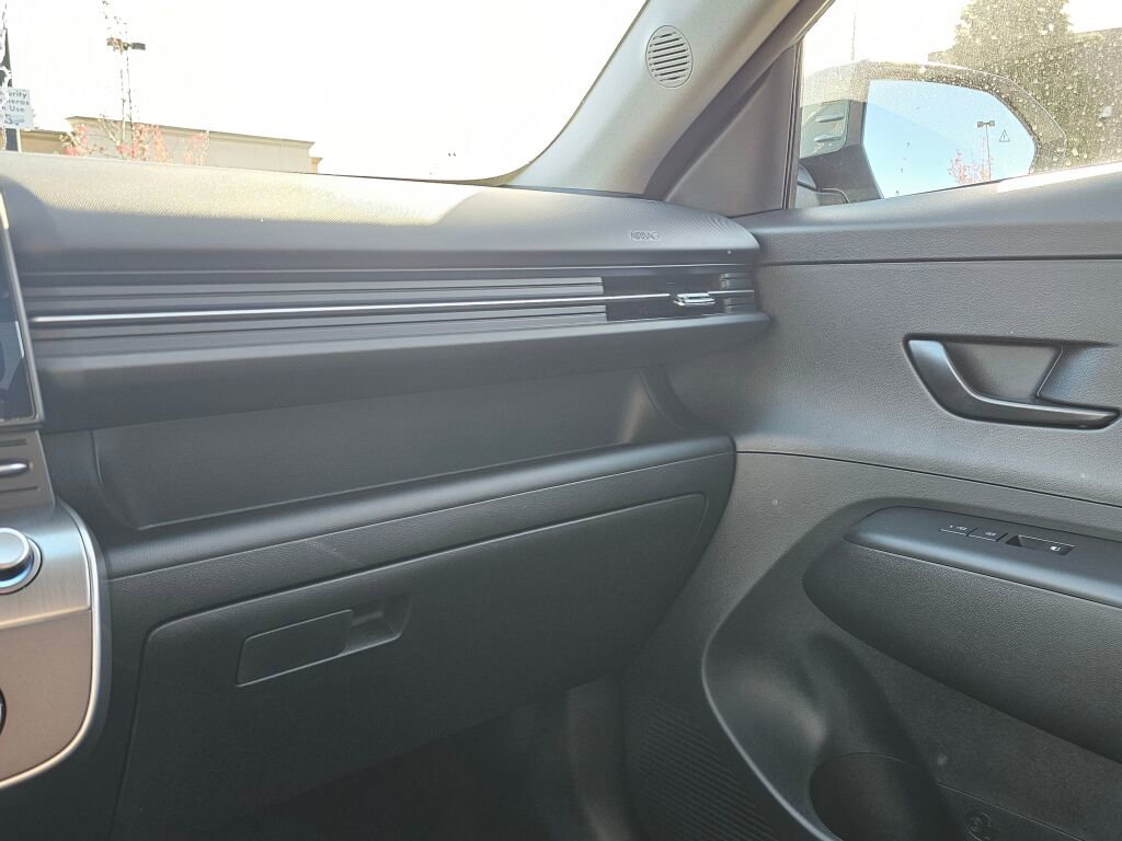 New 2026 Hyundai Kona SE image 21