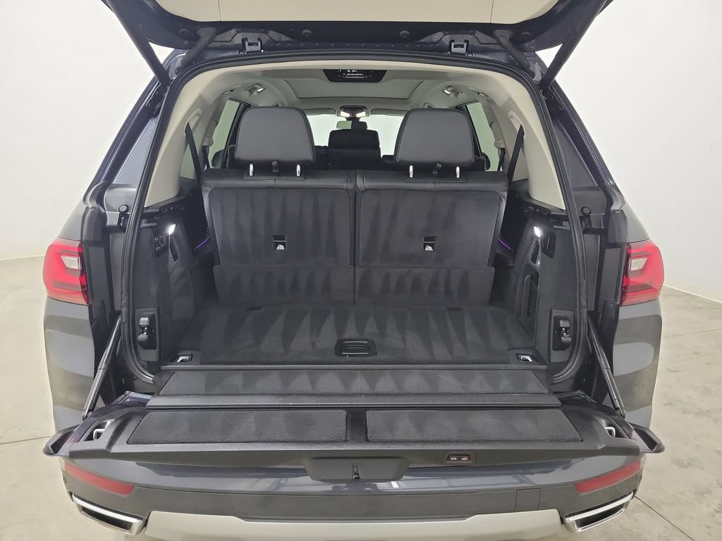 Used 2020 BMW X7 xDrive40i w/ Cold Weather Package AWD/4WD image 10