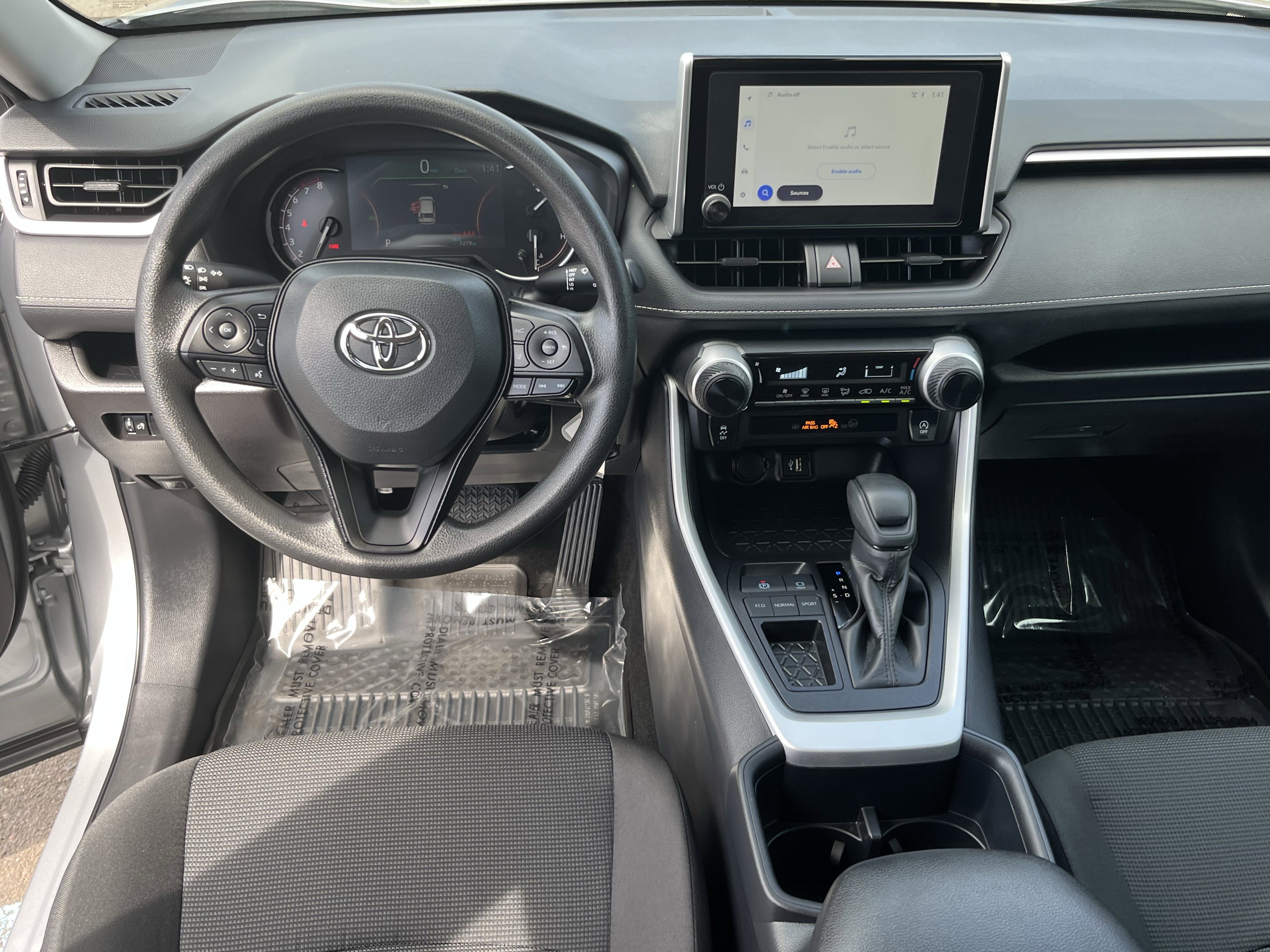 Used 2025 Toyota RAV4 LE image 11