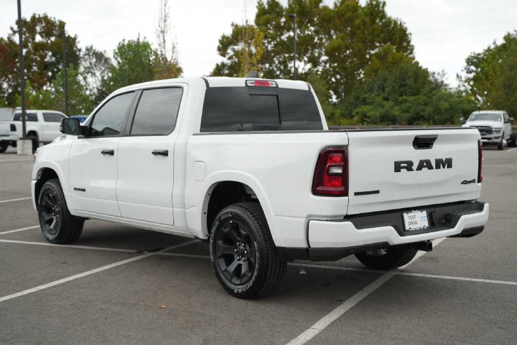 New 2026 RAM 1500 Big Horn AWD/4WD image 5