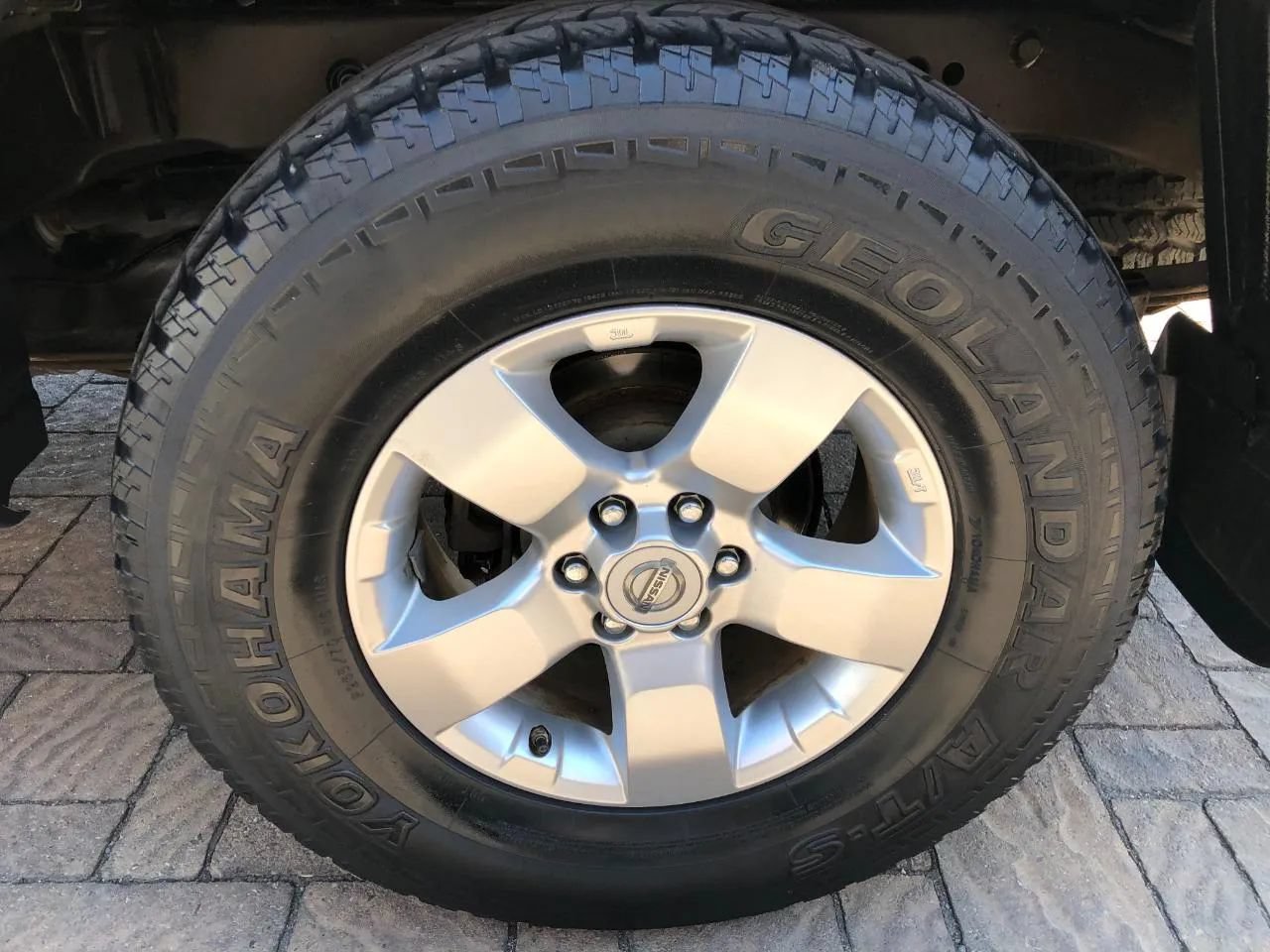Used 2009 Nissan Frontier SE w/ SE Value Truck Pkg AWD/4WD image 13