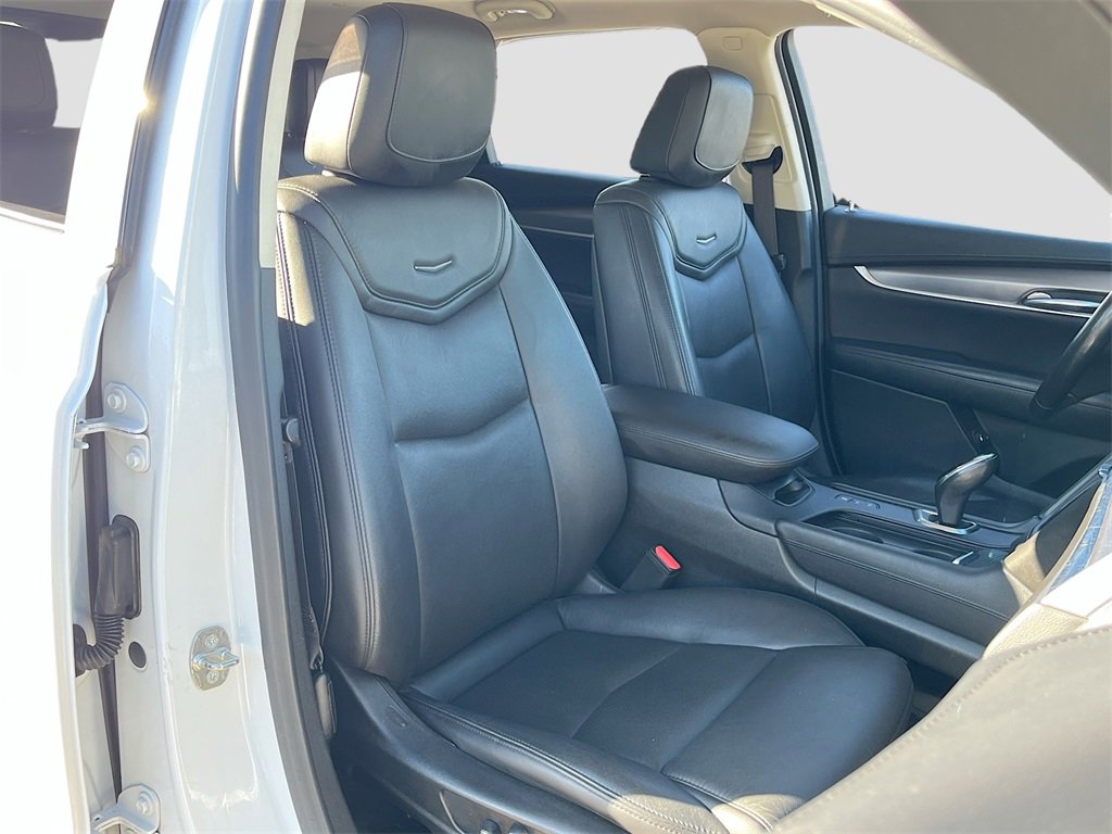Used 2019 Cadillac XT5 Luxury image 27