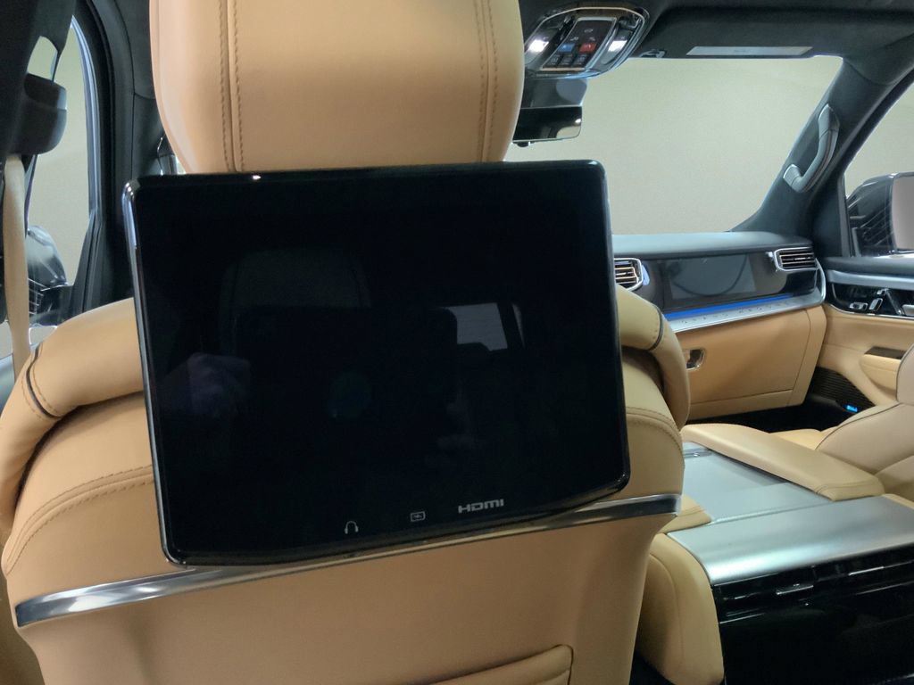 Used 2023 Jeep Grand Wagoneer L Series III w/ Rear Seat Video Group 1 AWD/4WD image 30