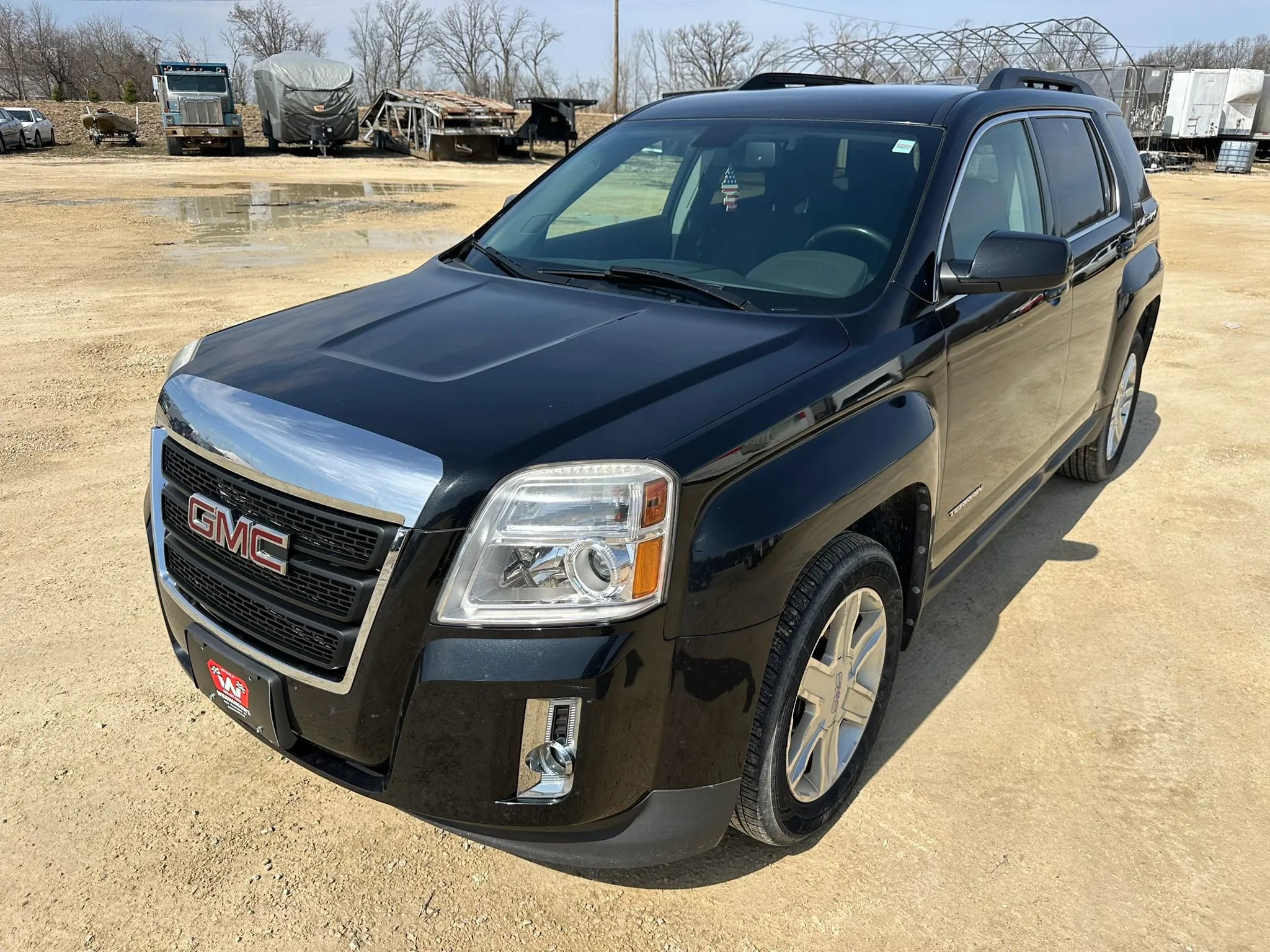 Used 2011 GMC Terrain SLE w/ Convenience Package FWD image 2