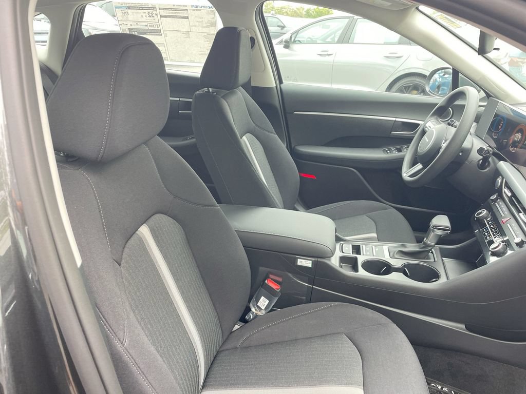 Used 2026 Hyundai Sonata SE FWD image 52