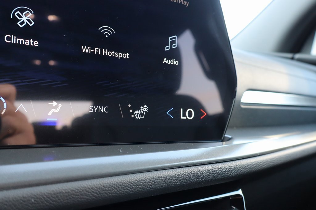 New 2026 Chevrolet Traverse LT w/ LPO, Floor Liner Package image 15