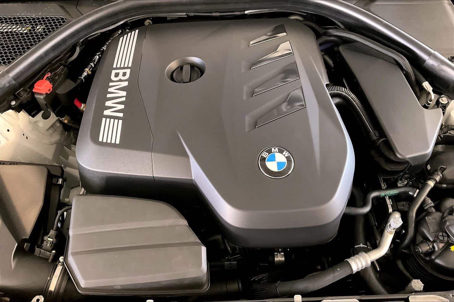 Used 2026 BMW 330i Sedan w/ Premium Package RWD image 17