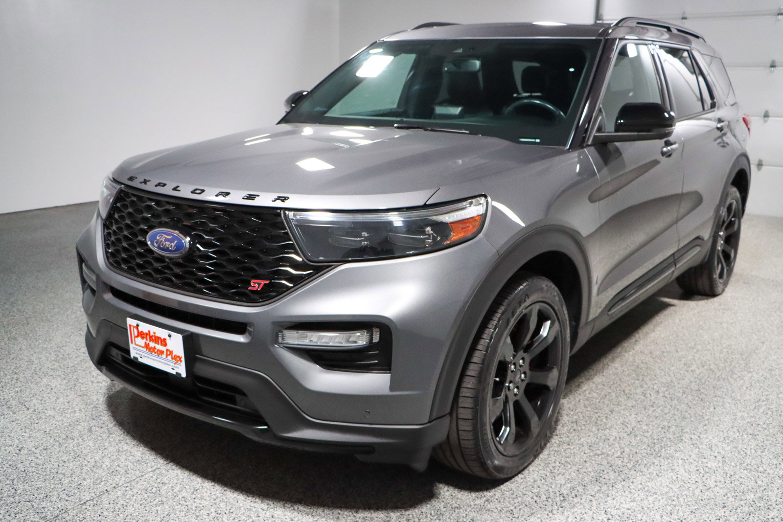 Used 2023 Ford Explorer ST w/ Technology Package image 34