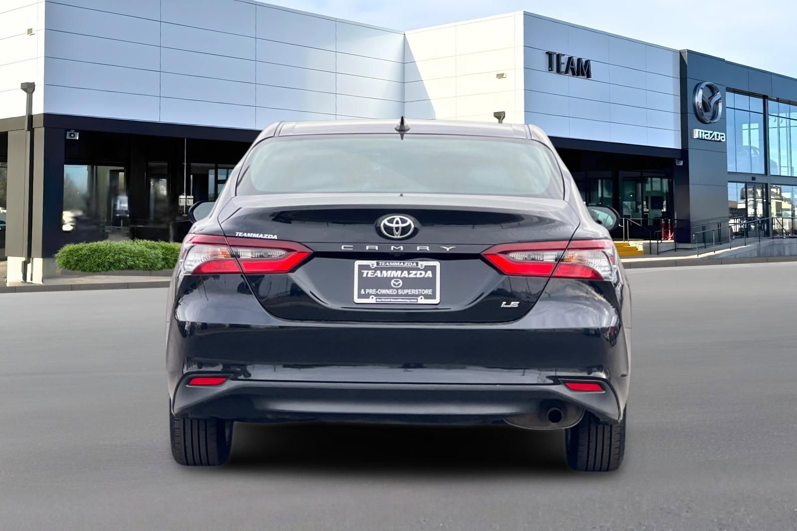 Used 2023 Toyota Camry LE image 5