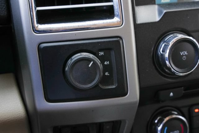 Used 2017 Ford F350 Lariat w/ Lariat Value Package AWD/4WD image 47