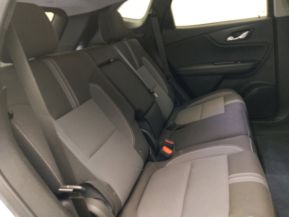 Used 2024 Chevrolet Blazer LT w/ Convenience Package FWD image 19