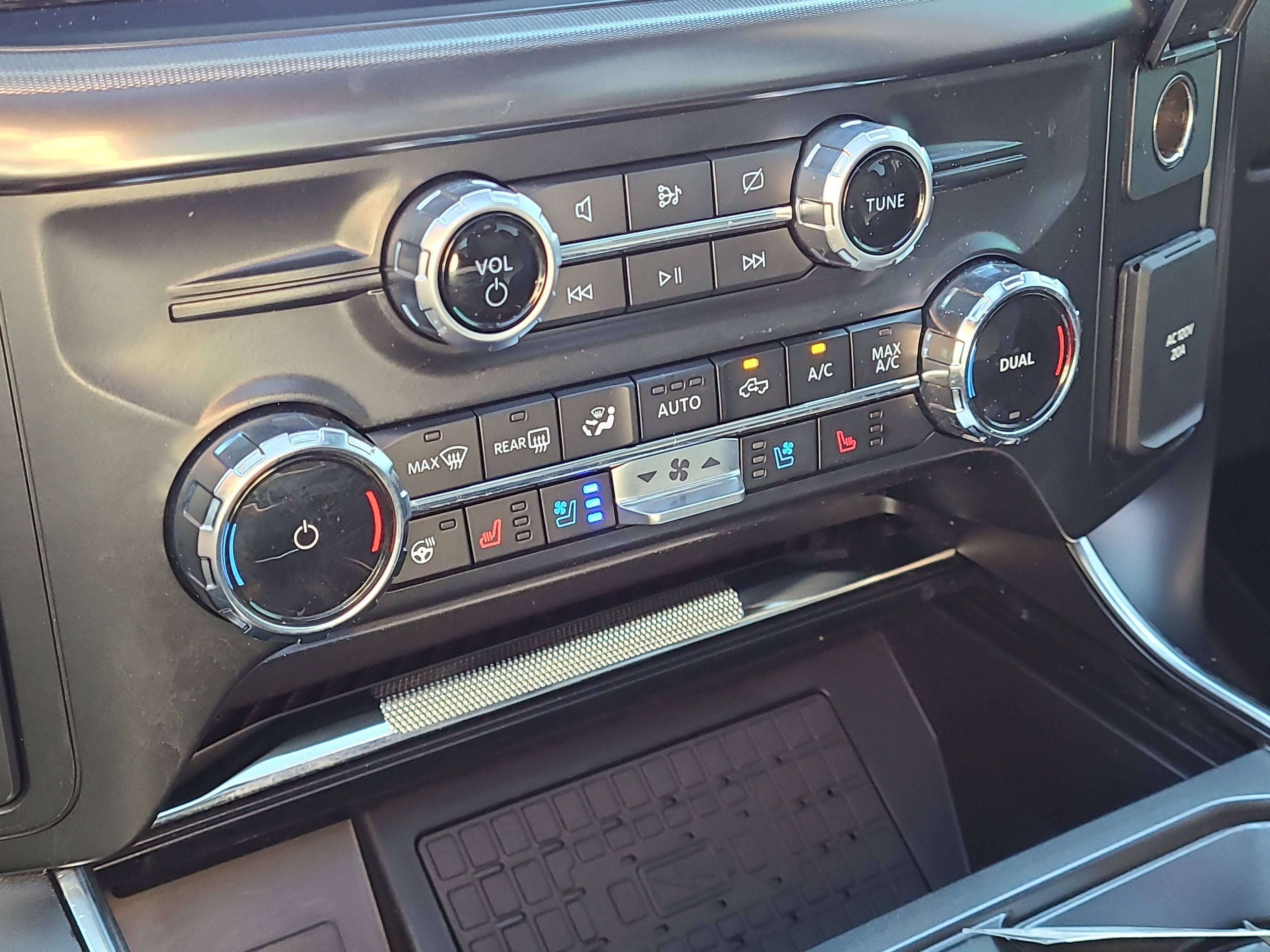 Used 2024 Ford F150 Raptor image 30