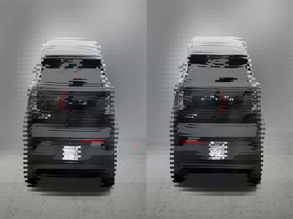 Used 2025 Volvo EX30 Plus w/ Protection Package Premier image 5