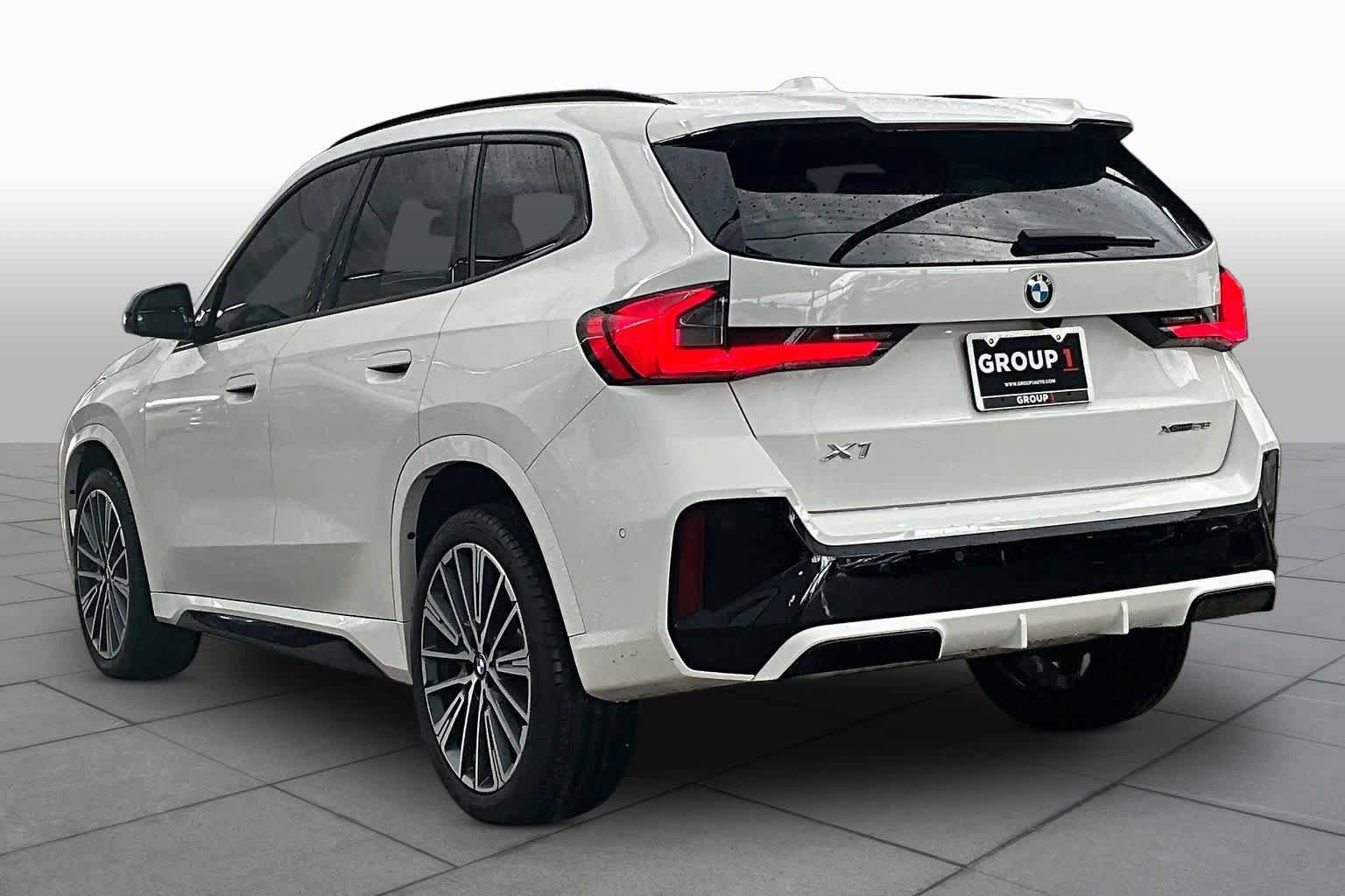 Used 2024 BMW X1 xDrive28i w/ Premium Package AWD/4WD image 11