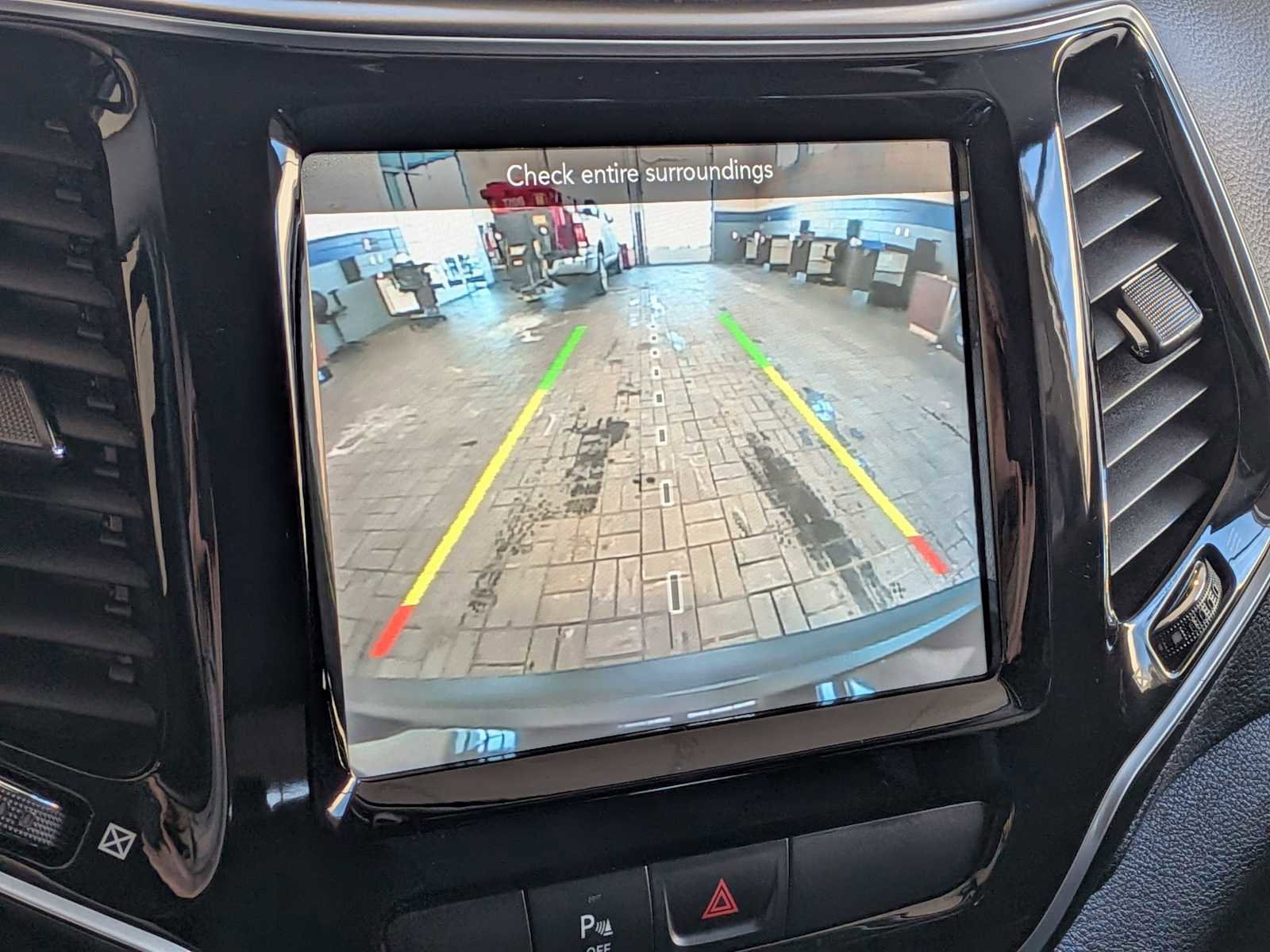 Certified 2020 Jeep Cherokee Limited image 27