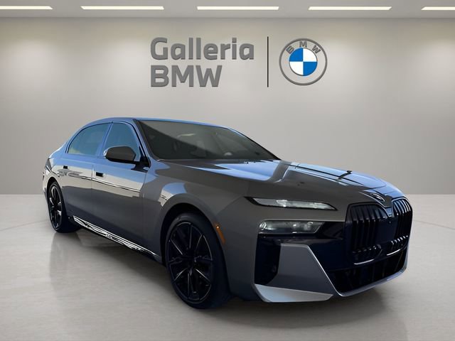 Used 2023 BMW 740i 740i w/ Executive Package image 3