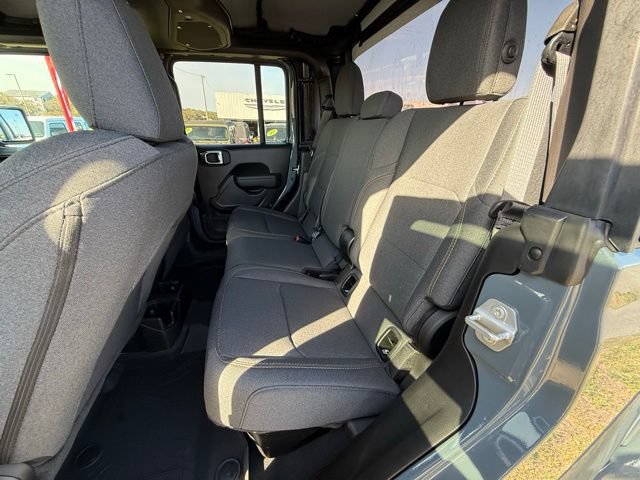 New 2026 Jeep Gladiator Sport AWD/4WD image 10