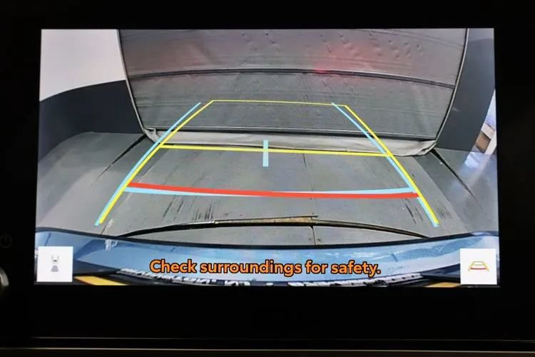 Used 2025 Toyota Camry LE FWD image 27