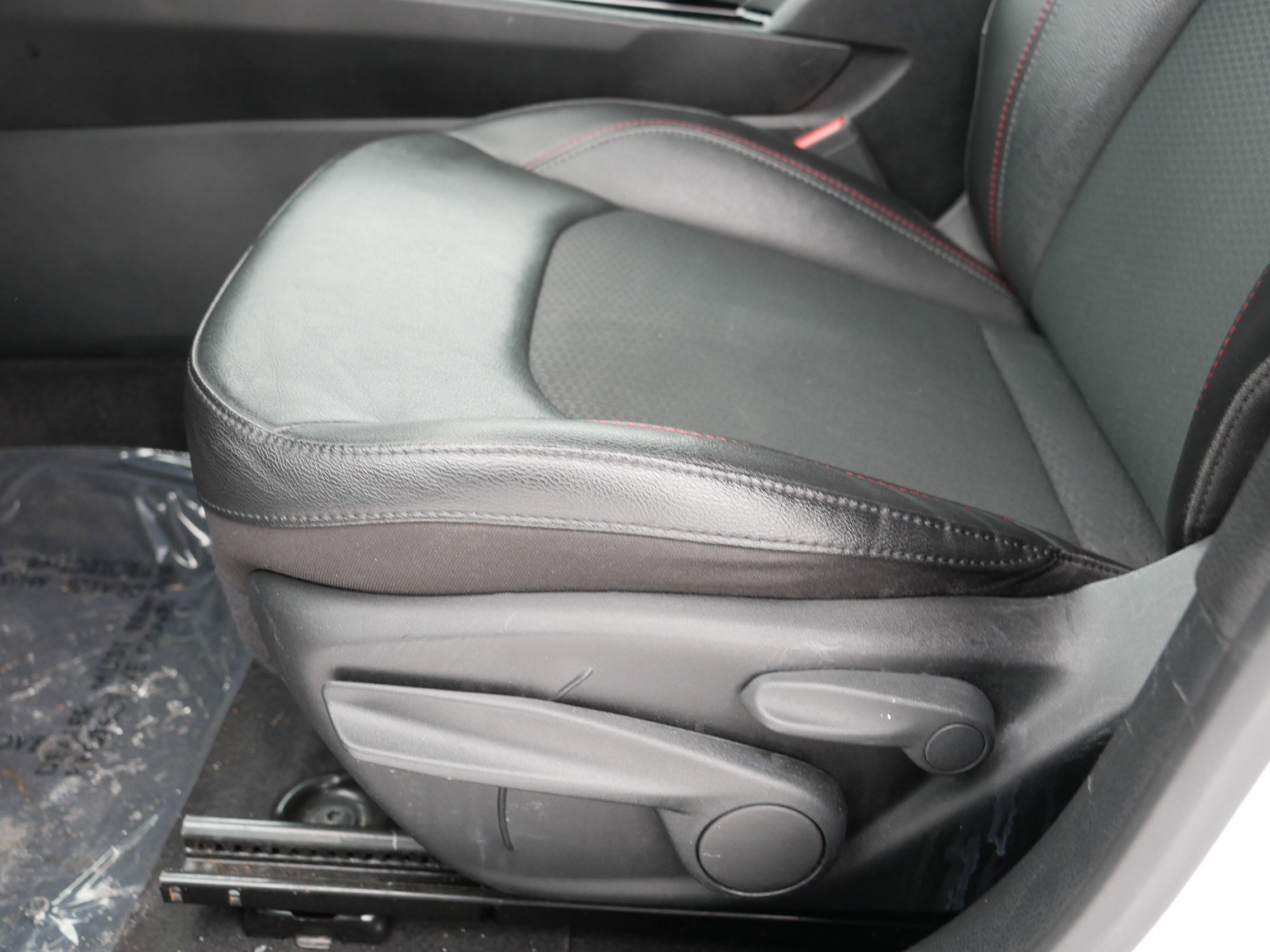 Used 2023 Jeep Compass Trailhawk image 20