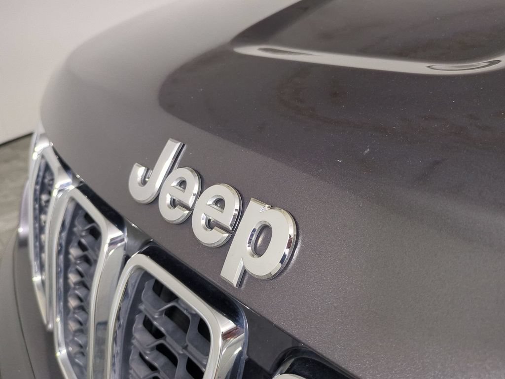 Used 2020 Jeep Grand Cherokee Limited RWD image 13