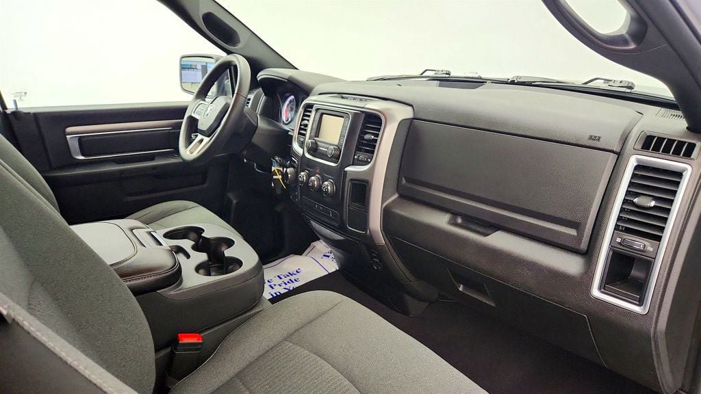 Used 2022 RAM 1500 Classic Warlock w/ Warlock Decor Package AWD/4WD image 23