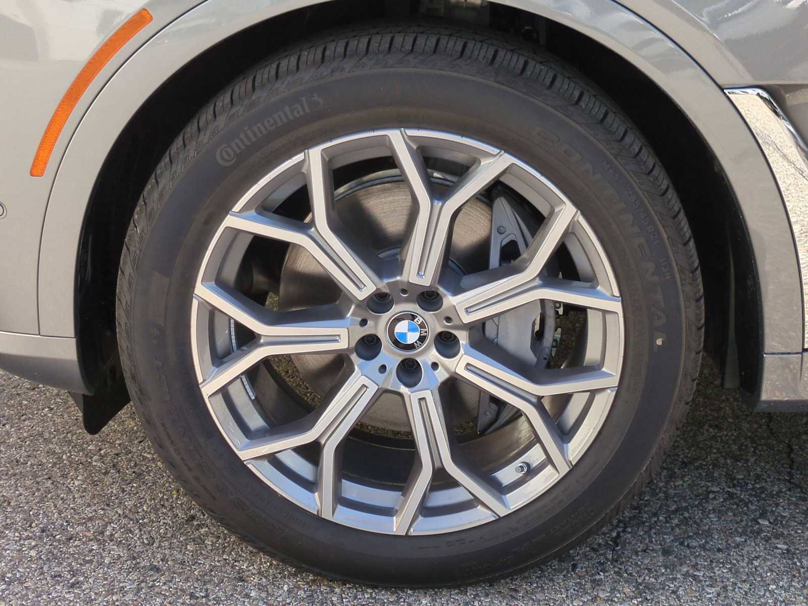 Certified 2026 BMW X7 xDrive40i w/ Executive Package image 14