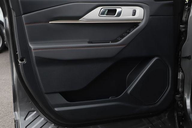 New 2026 Ford Explorer Active AWD/4WD image 15