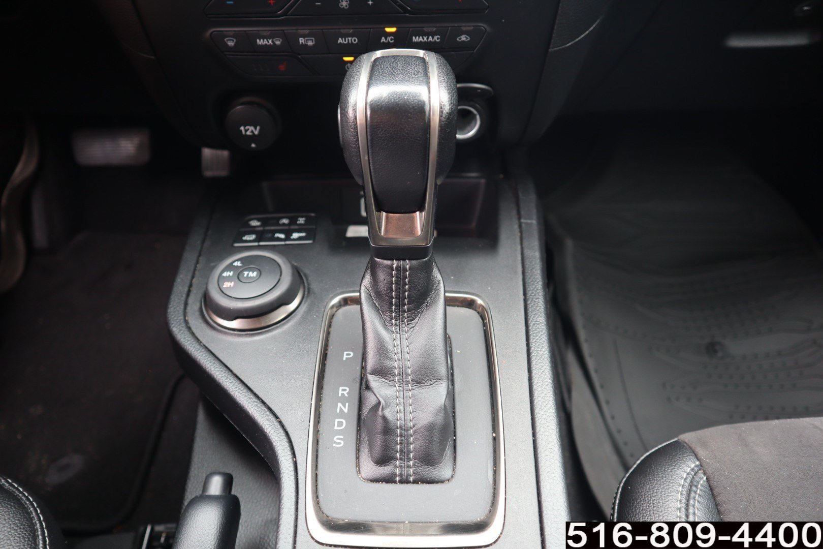 Used 2023 Ford Ranger Lariat w/ Tremor Off-Road Package AWD/4WD image 25