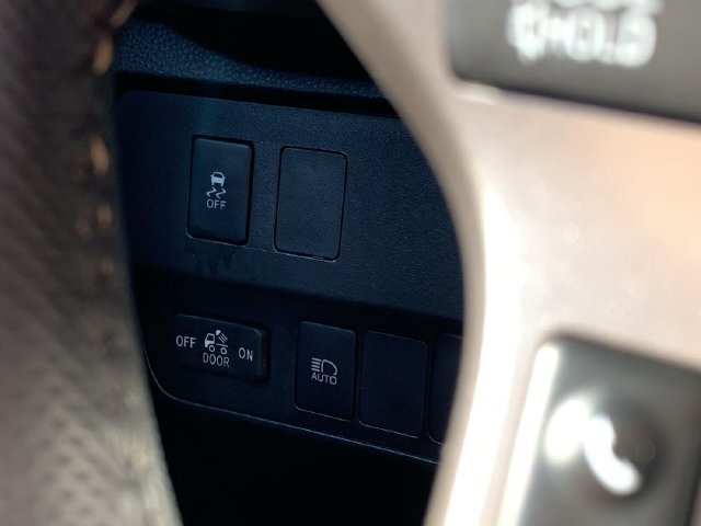 Used 2023 Toyota Tacoma SR5 w/ Technology Package AWD/4WD image 15