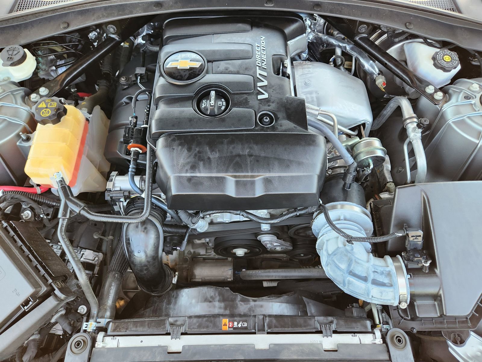 Used 2023 Chevrolet Camaro LT RWD image 40