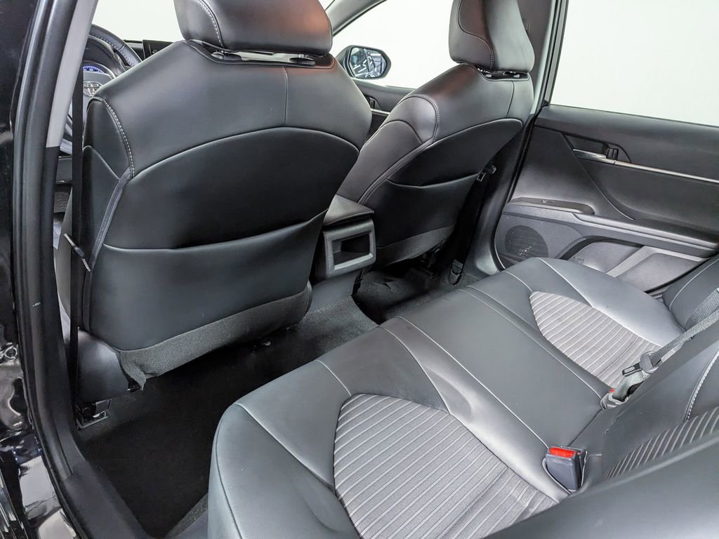 Used 2023 Toyota Camry SE image 37