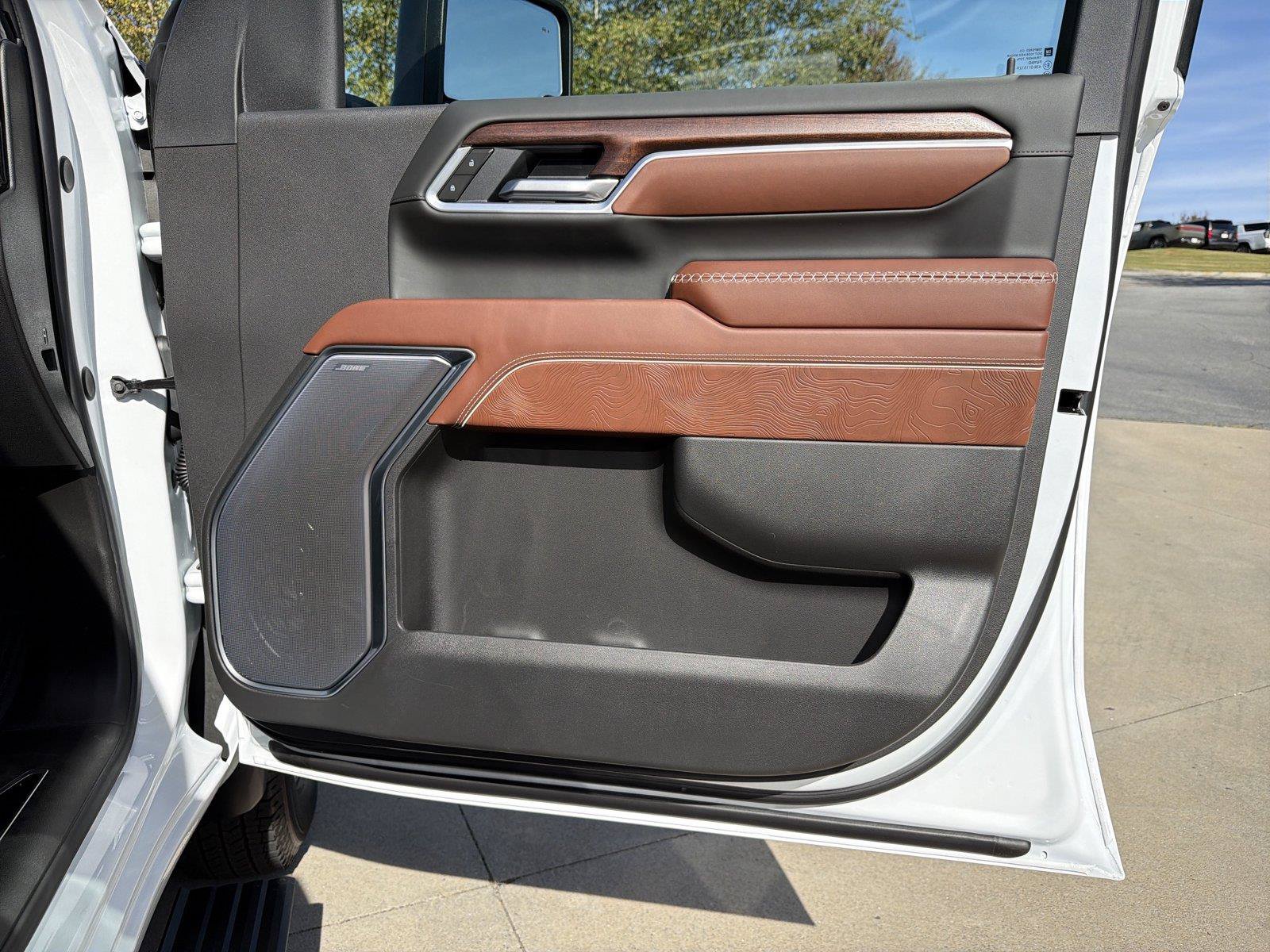New 2026 GMC Sierra 3500 Denali Ultimate AWD/4WD image 12