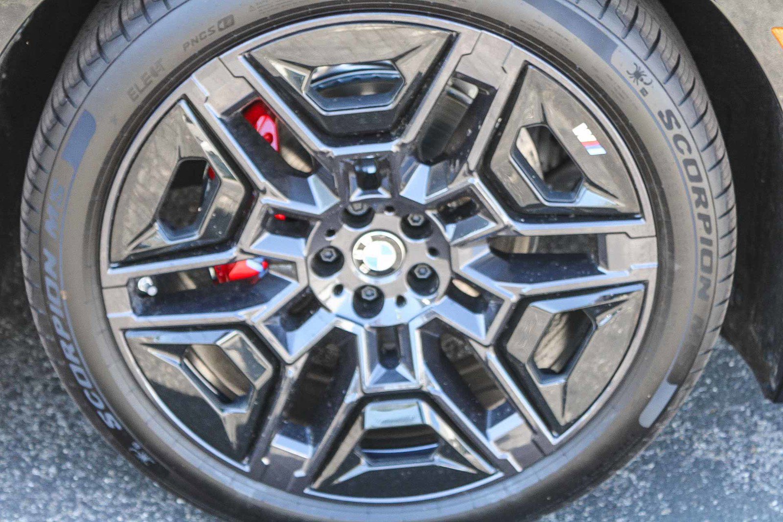 New 2026 BMW iX M70 image 10