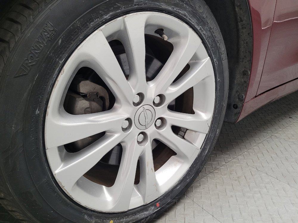 Used 2015 Chrysler 200 Limited FWD image 31