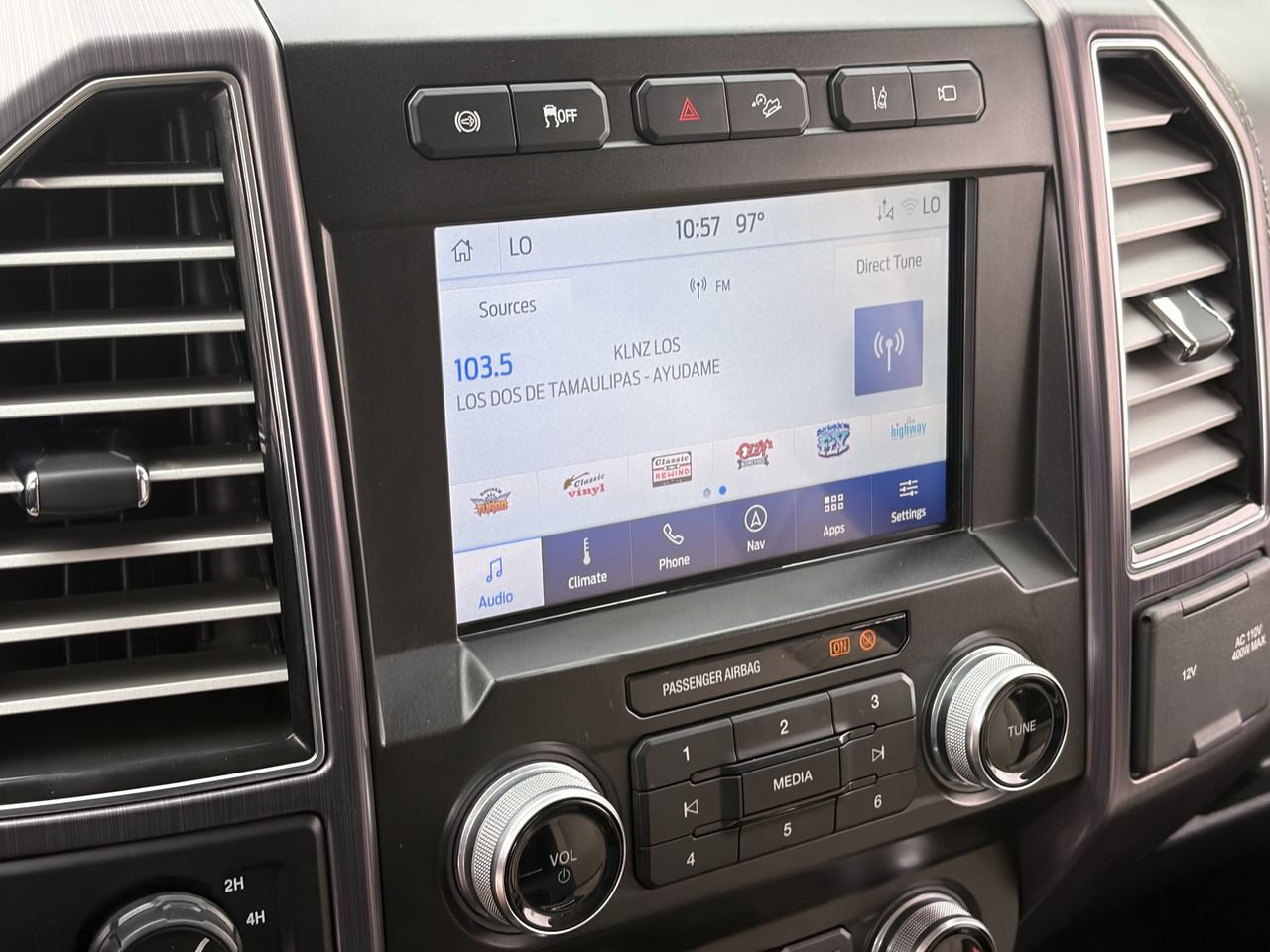 Used 2020 Ford F350 Limited AWD/4WD image 29
