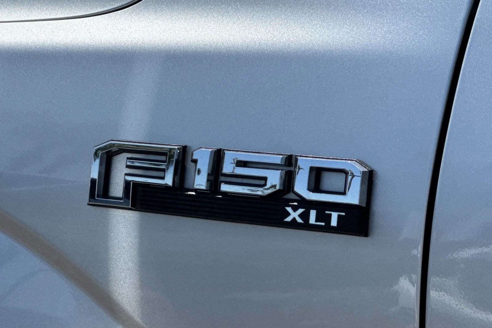 Used 2019 Ford F150 XLT w/ Equipment Group 302A Luxury AWD/4WD image 26