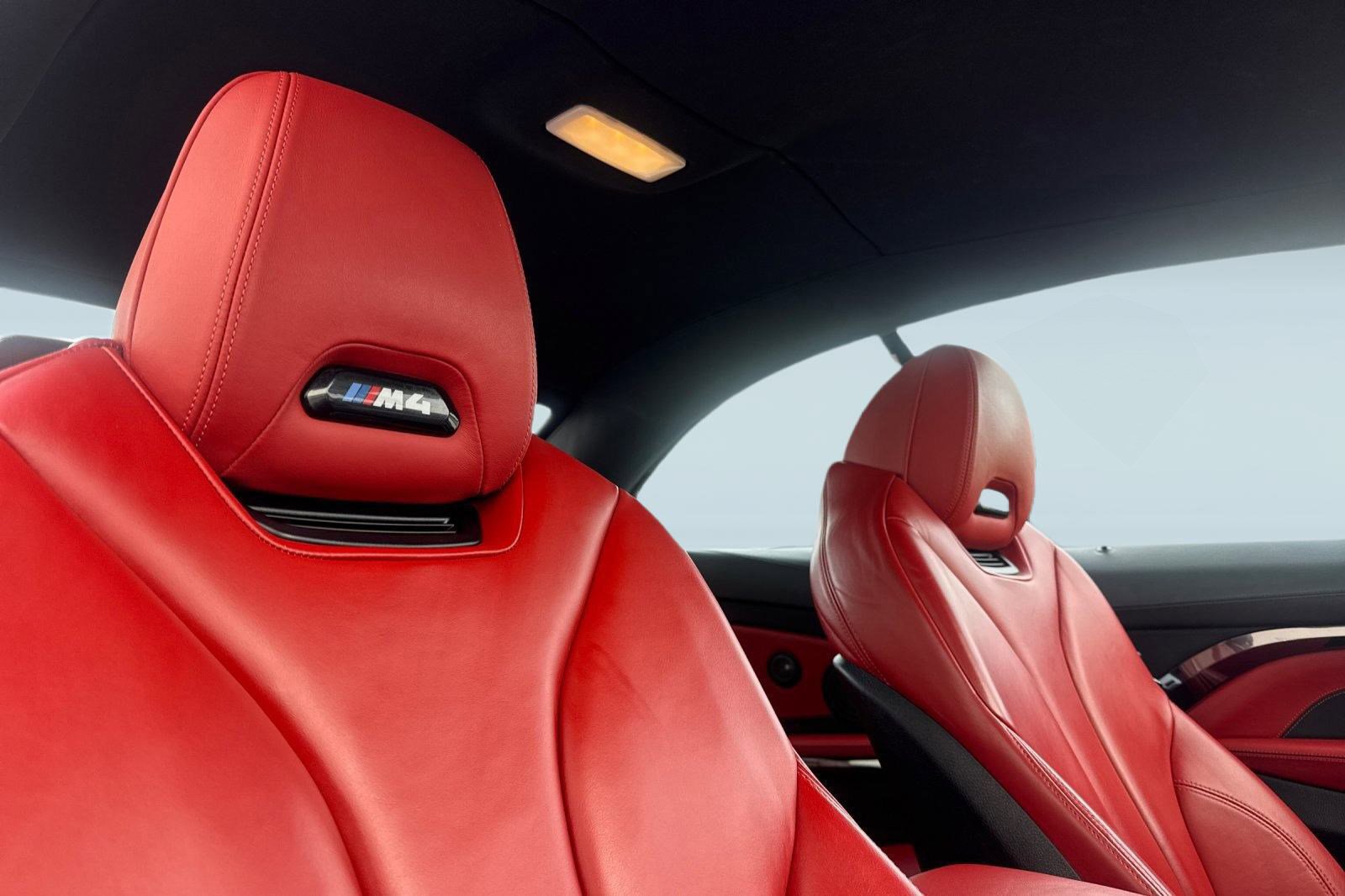 Used 2020 BMW M4 Convertible w/ Competition Package image 25