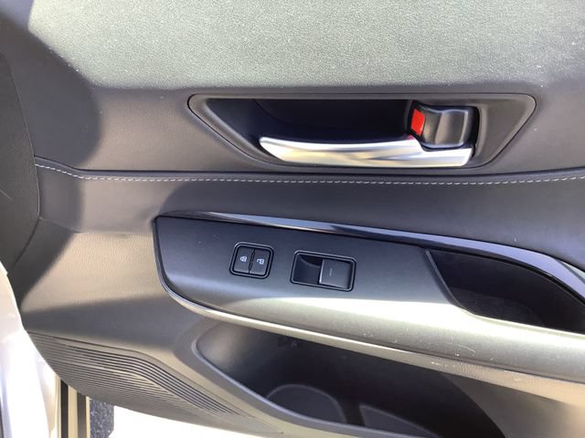 Used 2024 Toyota Venza LE AWD/4WD image 38
