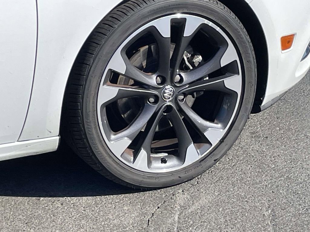 Used 2019 Buick Cascada Premium image 30