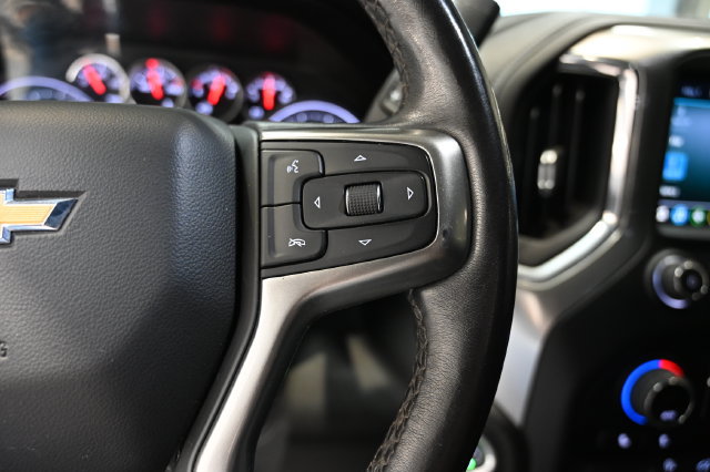 Used 2021 Chevrolet Silverado 1500 LT AWD/4WD image 22