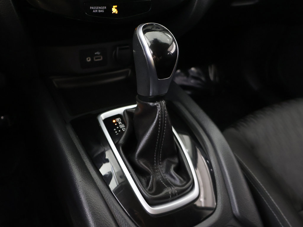 Used 2020 Nissan Rogue SV AWD/4WD image 46
