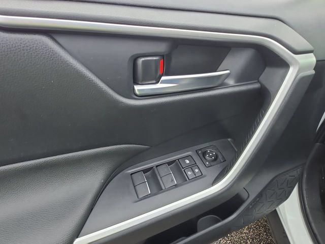 Used 2024 Toyota RAV4 SE AWD/4WD image 13