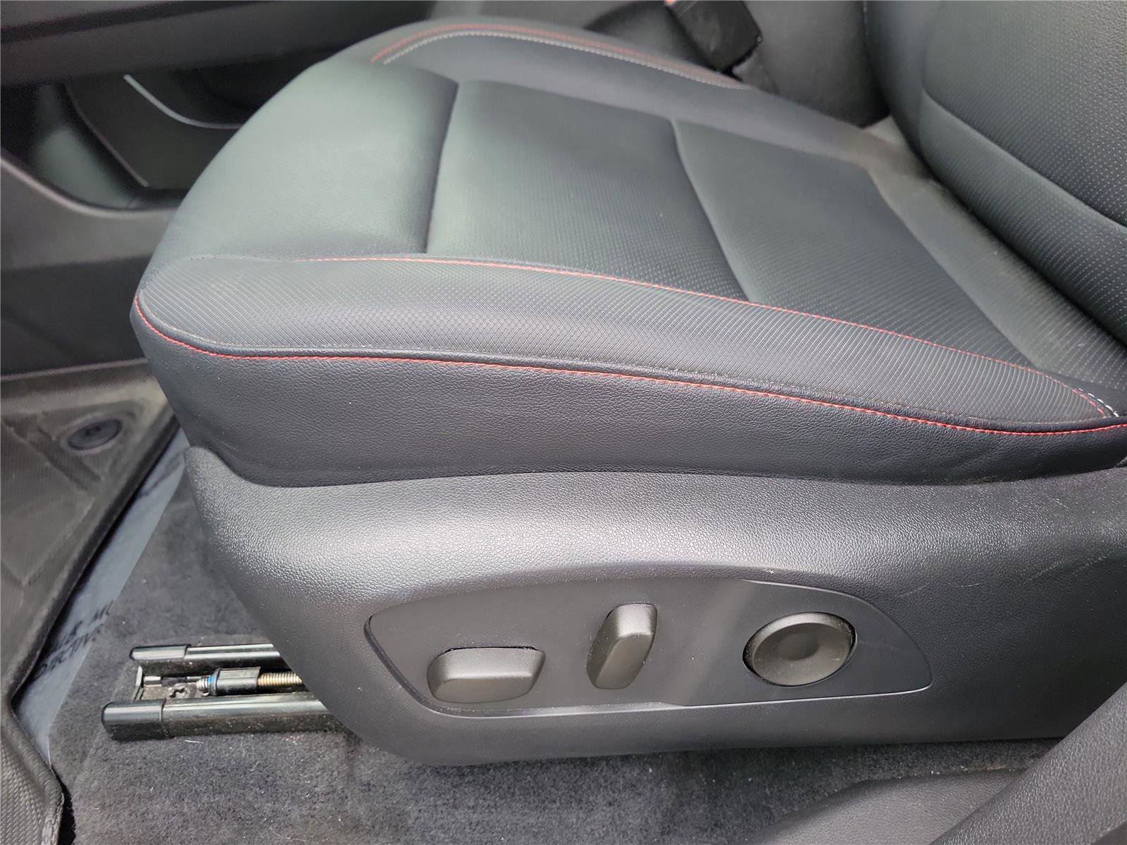 Used 2025 Chevrolet Traverse Z71 w/ Driver Confidence Package AWD/4WD image 18