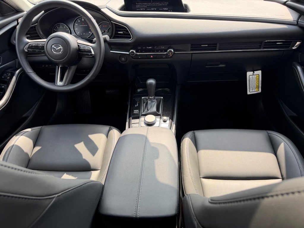 Used 2025 MAZDA CX-30 AWD 2.5 S w/ Preferred Package image 11