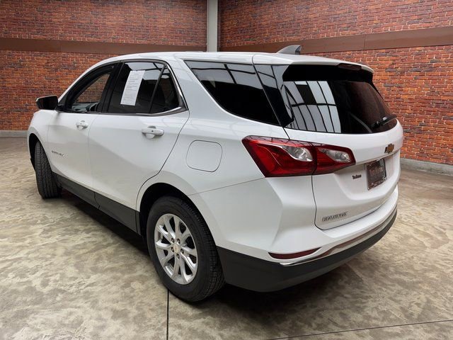 Used 2018 Chevrolet Equinox LT image 2