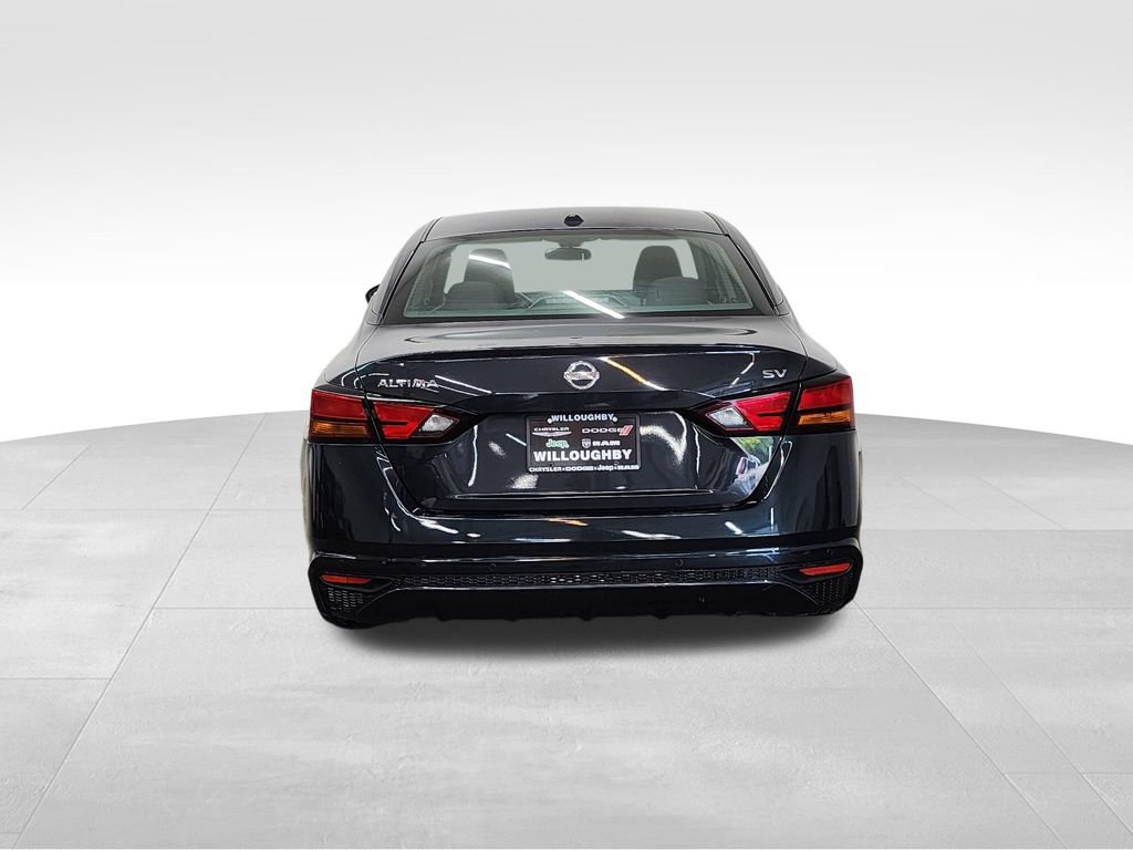 Used 2022 Nissan Altima 2.5 SV FWD image 7
